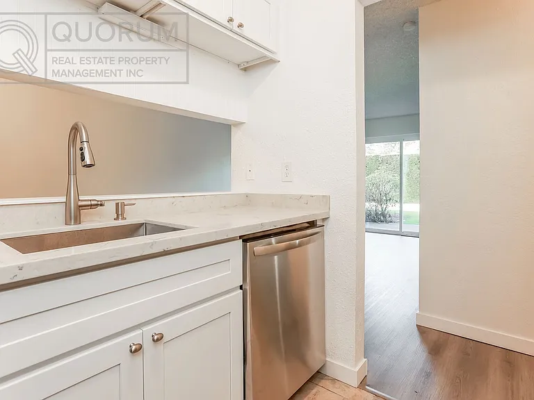 21615 80th Ave W #101 — Photo 9