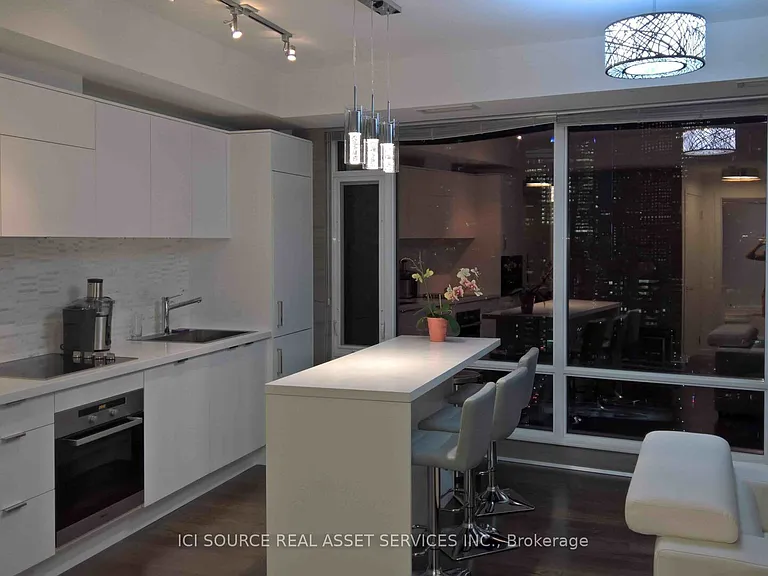 21 Widmer St #2809 — Photo 4