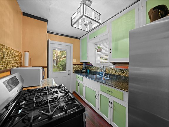 3rd image of 635 Richmondell Ave