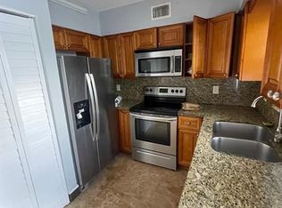 8702 NW 38th Dr APT 3, Coral Springs, FL 33065