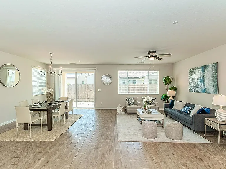 4114 Bellaire Ave — Photo 2