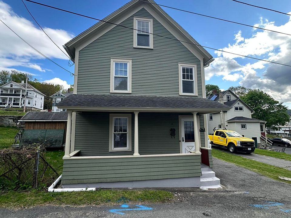 1st image of 12 Clifford Ln