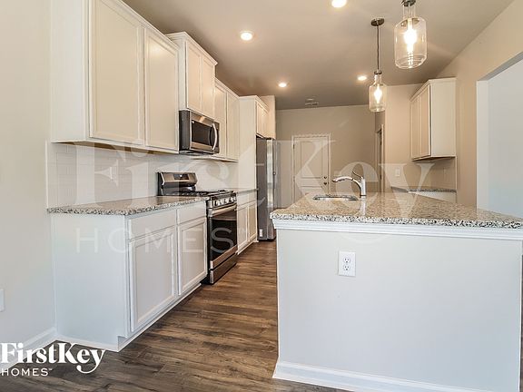 5th image of 1207 Mission Hill Ln