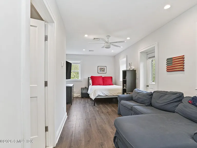 41 Grove St — Photo 23