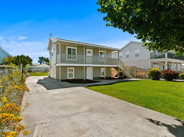 909 N 10th Ave, Yakima, WA 98902