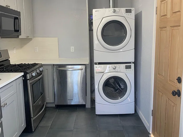 4522 Fillmore St #4 — Photo 4