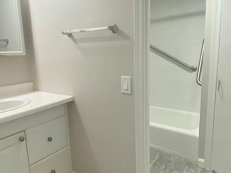Northgate Apartments — Photo 16