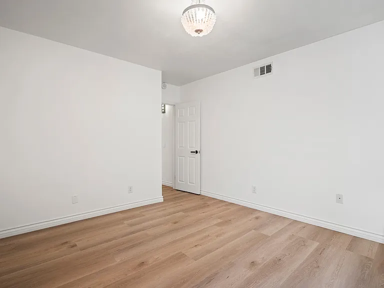 1210 Swarthmore Dr — Photo 38
