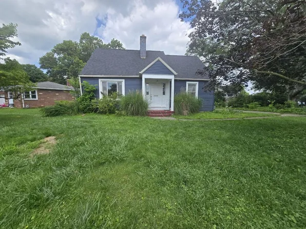 236 S Quentin Rd, Newark, OH 43055
