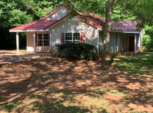 509 Freeman Dr, Maysville, GA 30558