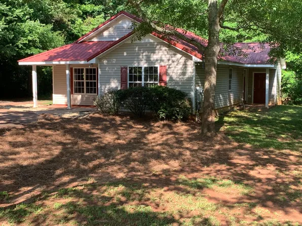 509 Freeman Dr, Maysville, GA 30558
