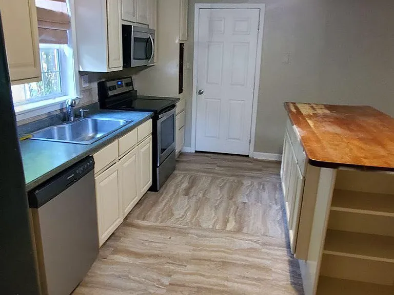 743 S Andrews Ave — Photo 8
