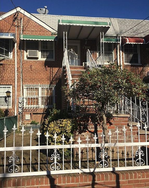 1st image of 1025 E 104th St