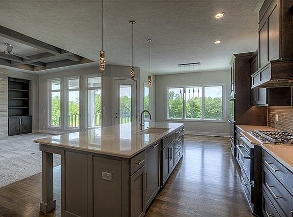 2nd image of 17451 Cypress Dr