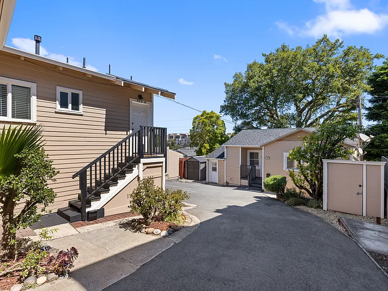 Entry for 920B is the unit on the left in this image