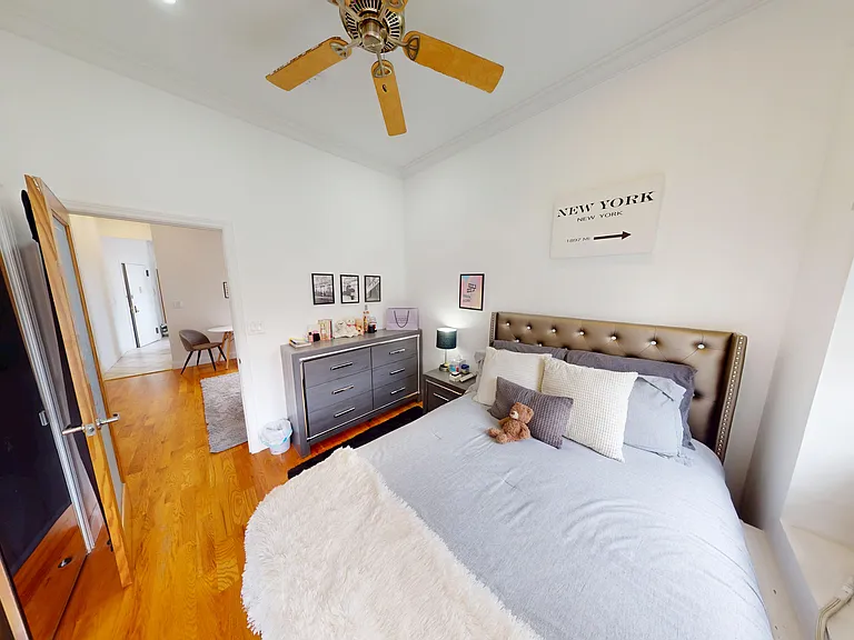 221 E 83rd St #5E — Photo 20