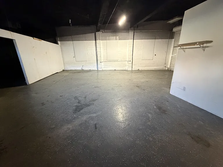 1160 Homestead St #1 — Photo 12