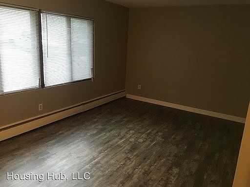 3rd image of 224 Bates Ave APT 7
