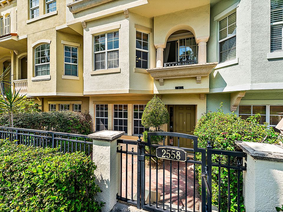 1st image of 2558 Gardens Parkway