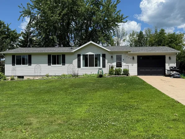 W232 Oak St, Fremont, WI 54940