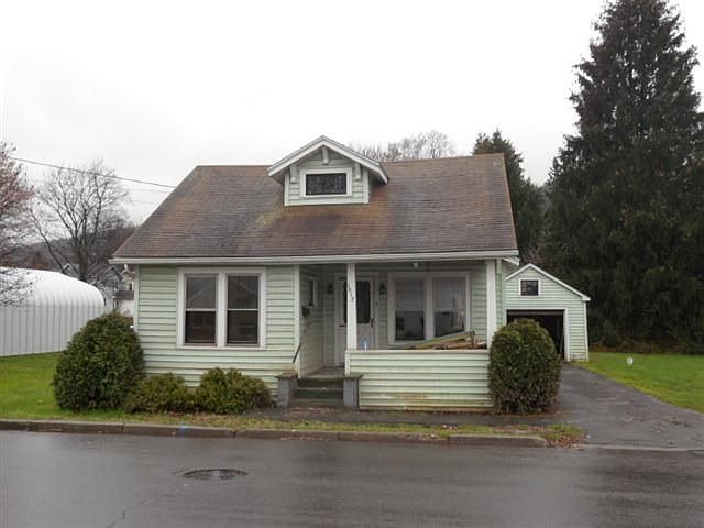 2nd image of 1612 Vestal Rd