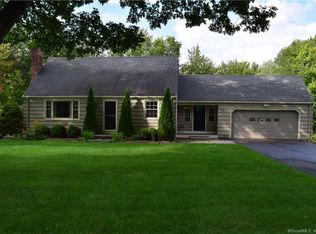 18 Copper Mine Rd, Farmington, CT 06032