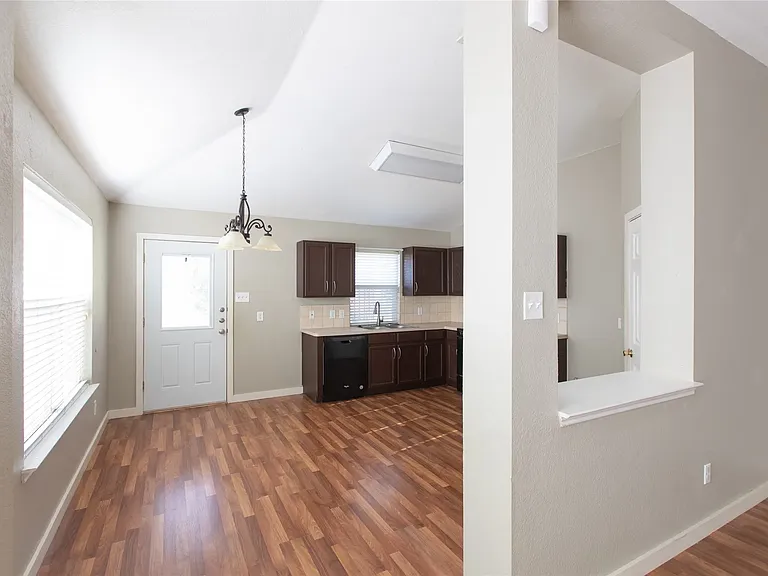 9005 Boone Dr — Photo 20