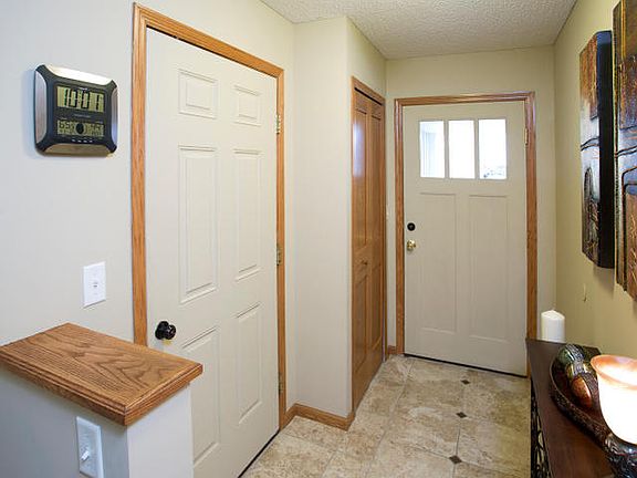 4th image of 3333 Olson Dr