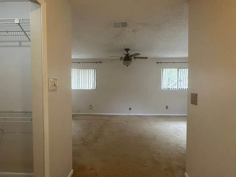 1532 N Carolwood Blvd — Photo 42