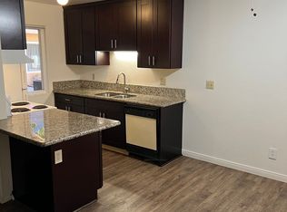 Port Au Fina (Saratoga Ave.), San Diego, CA 92107