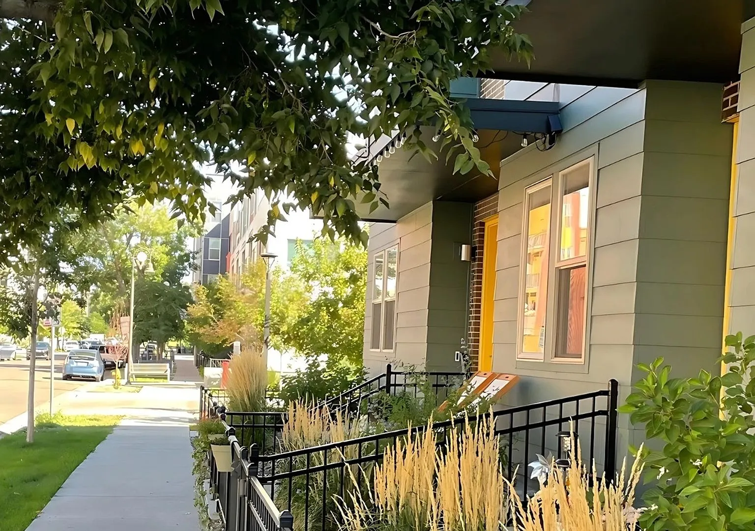 Charming 3BR House in Denver — Photo 3