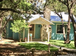 18880 Sherwood Trl, Helotes, TX 78023