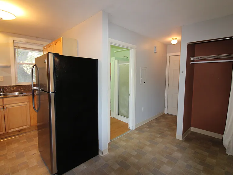 173 Maple St #2 — Photo 7