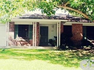 1107 High Point Rd, Arlington, TX 76015