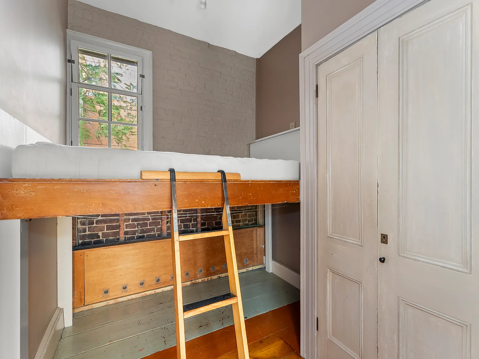143 East 13th Street — Photo 4
