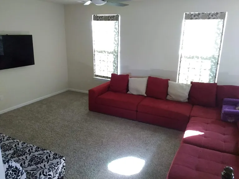 904 Pointe View Dr — Photo 5