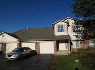 1744 Chesapeake Ln APT 1, Schaumburg, IL
