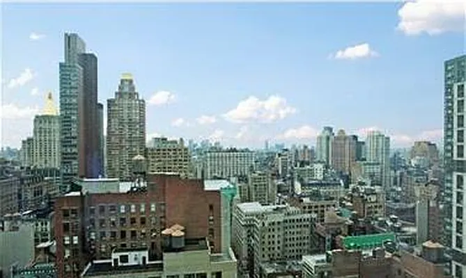 Rented by BARNES New York | media 19