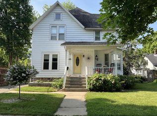 208 E Sherman Ave, Fort Atkinson, WI 53538