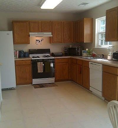 Open and Bright Kitchen