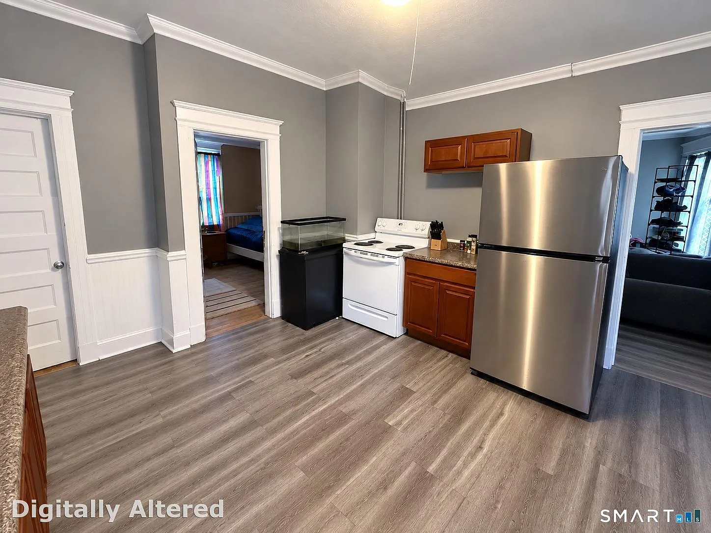 3 bed, 1.0 bath, 1100 sqft, $1,875 — Photo 3