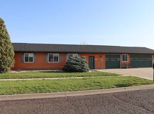 475 24th St SW, Huron, SD 57350