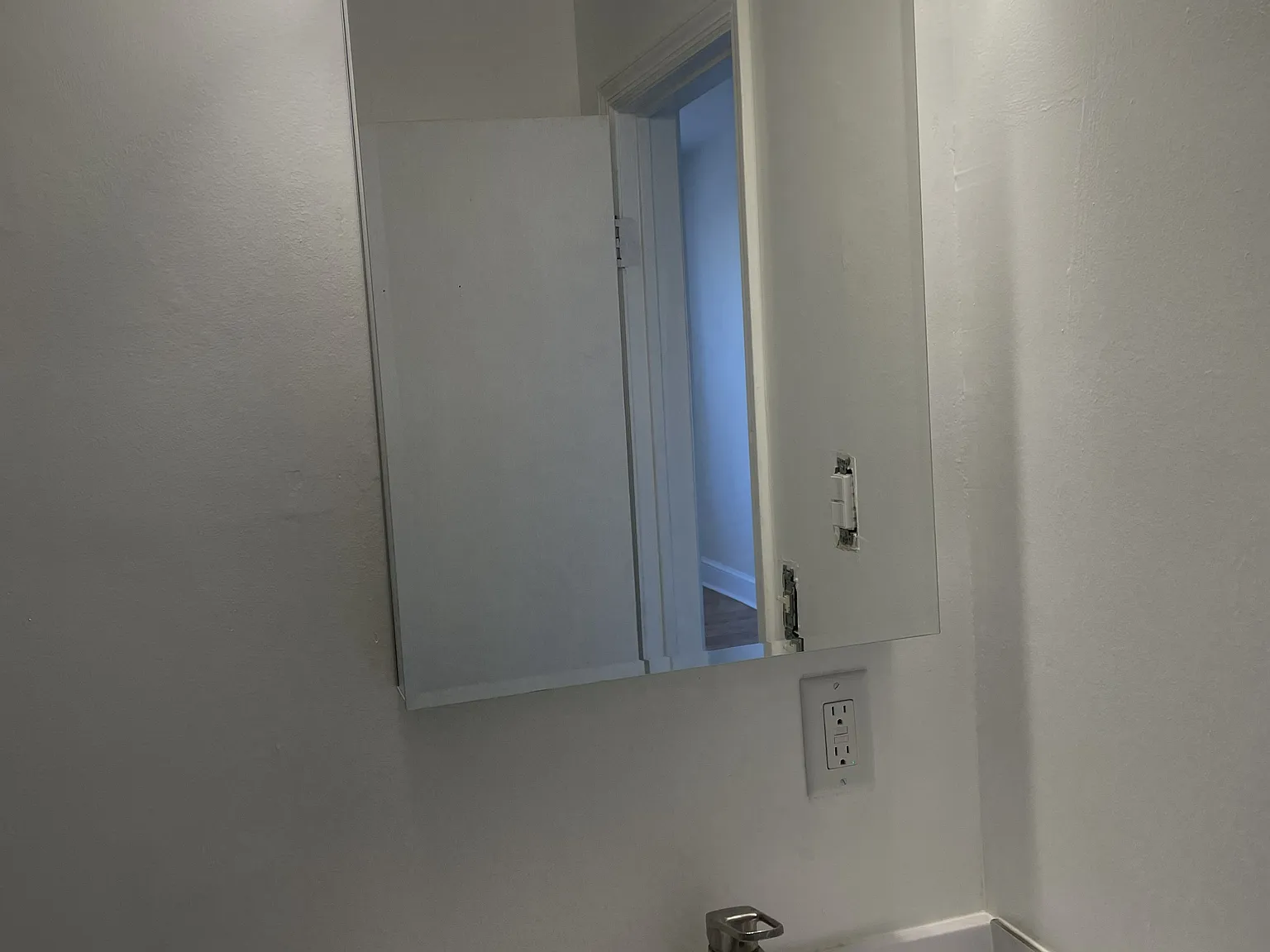 2 bed, 750 sqft, $1,890 — Photo 4