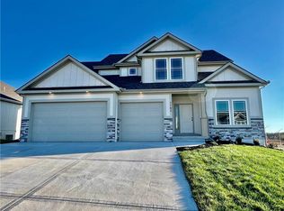 2189 Heritage Ct, Liberty, MO 64068