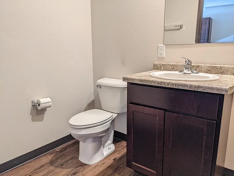 Park West apartments — Photo 10