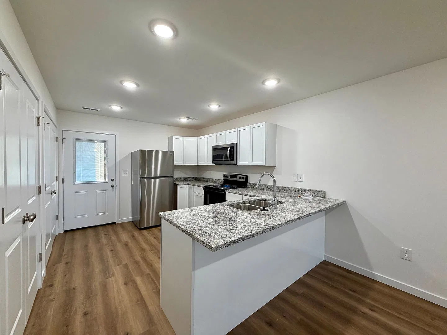 Compass Pointe at North & South — Photo 4