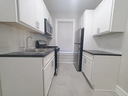 125-127 Corbin Ave Photo 1