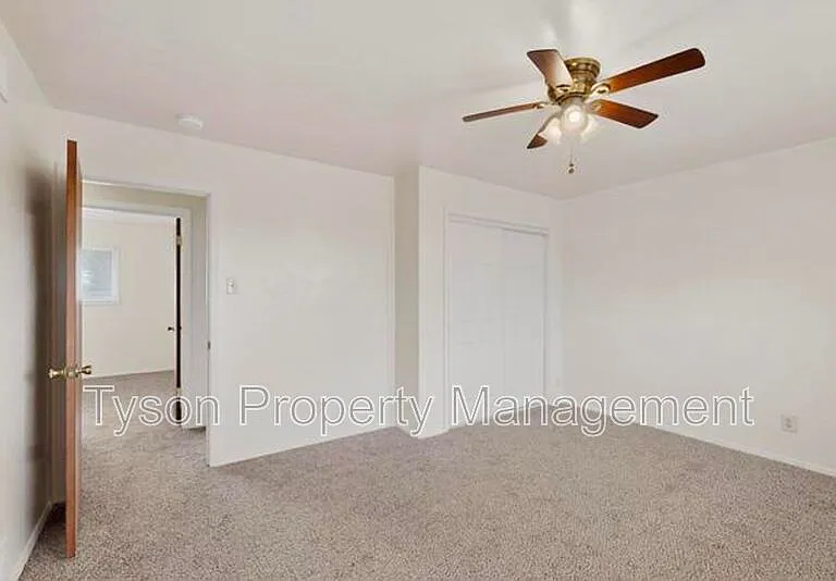 3503 Montclaire Dr NE — Photo 25