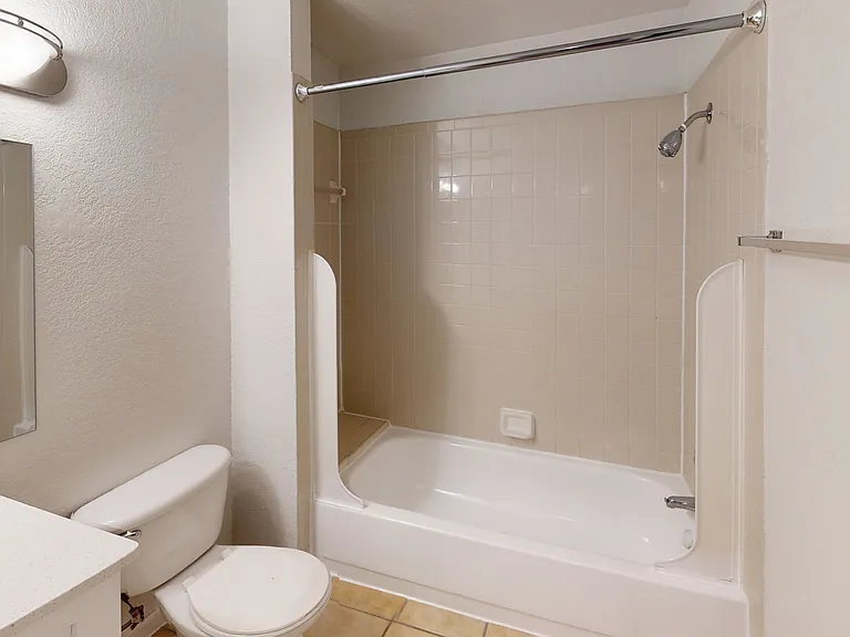 Altamira Place Apartment Homes — Photo 84