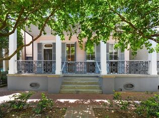 1032 Esplanade Ave, New Orleans, LA 70116